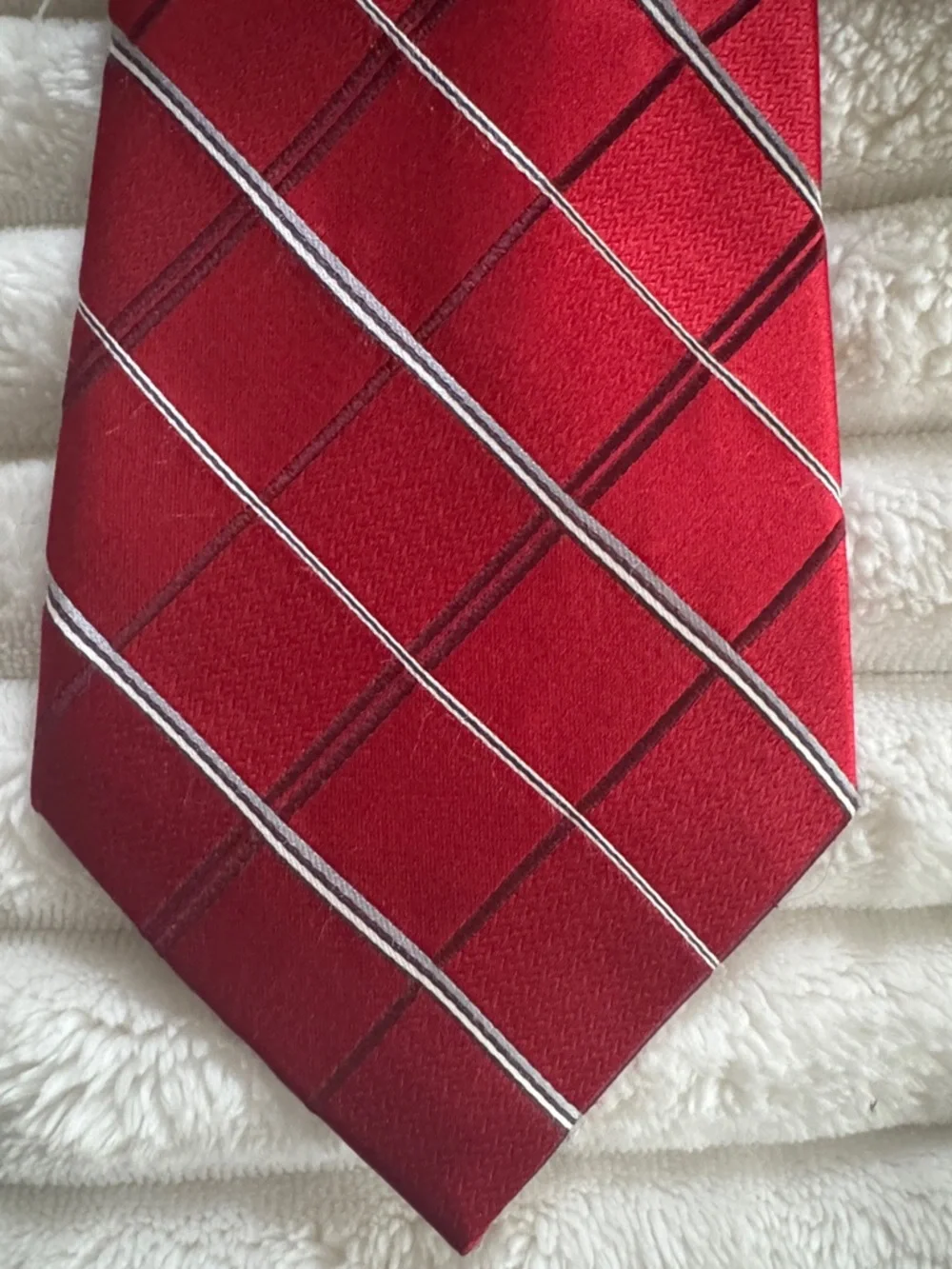 Jos. A. Bank versatile red